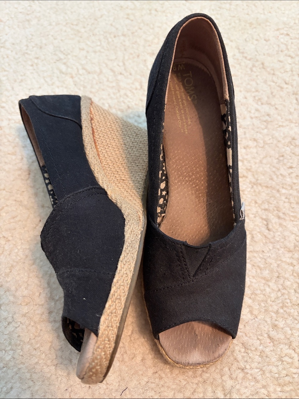 Women’s TOMS Black Canvas Peep-Toe Wedge Espadrilles size 9